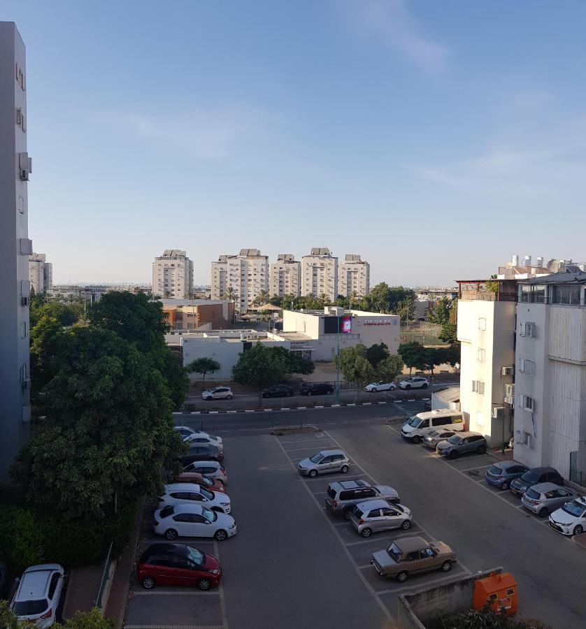 Апартаменты Cozy Flat With Parking Well-Placed Near Tlv Airport Лод Экстерьер фото